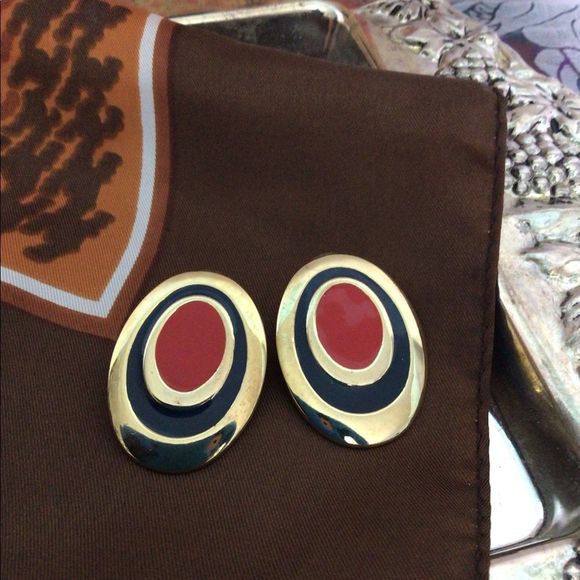 Vintage Brass Earrings with Enamel Studs Pierced 70’s Earrings - Picture 5 of 14